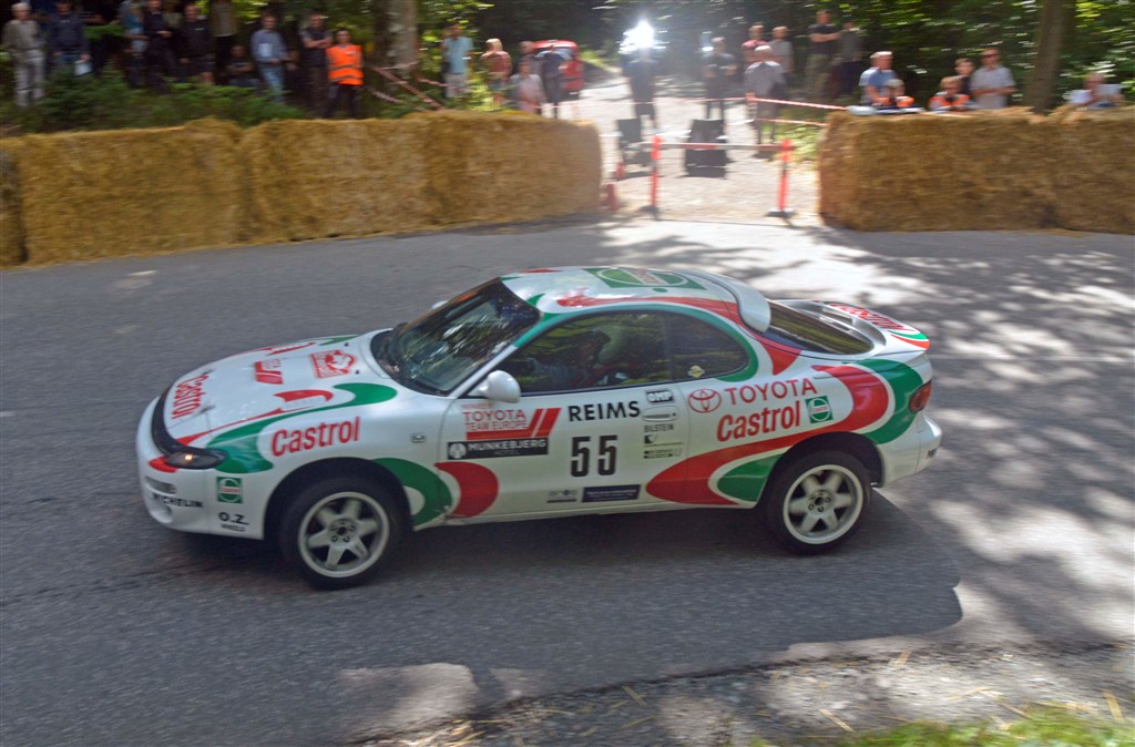 Hill climb er bl.a. for potente rallybiler som Toyota Celica GT Four i hænderne på rallylegenden Jens Mulvad.
(Foto: Åge Keseler Kirketerp)
